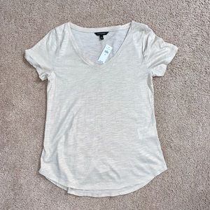 Women’s banana republic tee shirt